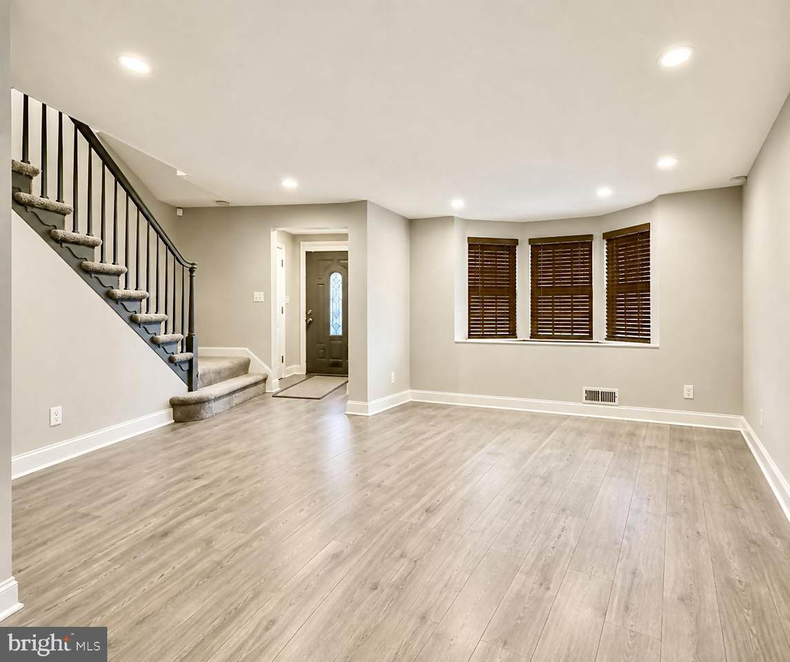 https://bt-photos.global.ssl.fastly.net/brightmls/1280_boomver_1_805325691844-2.jpg