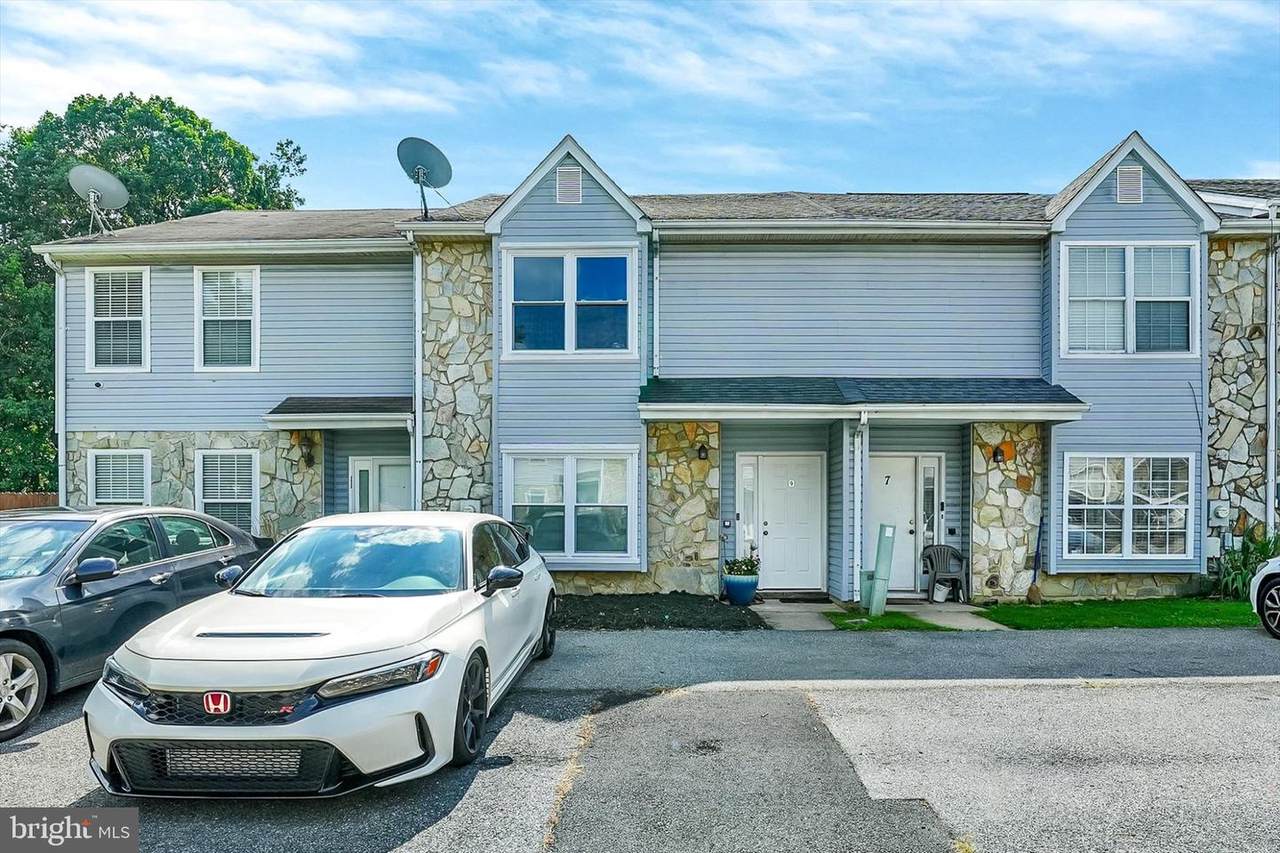 9 Von Steuben Court - Photo 1