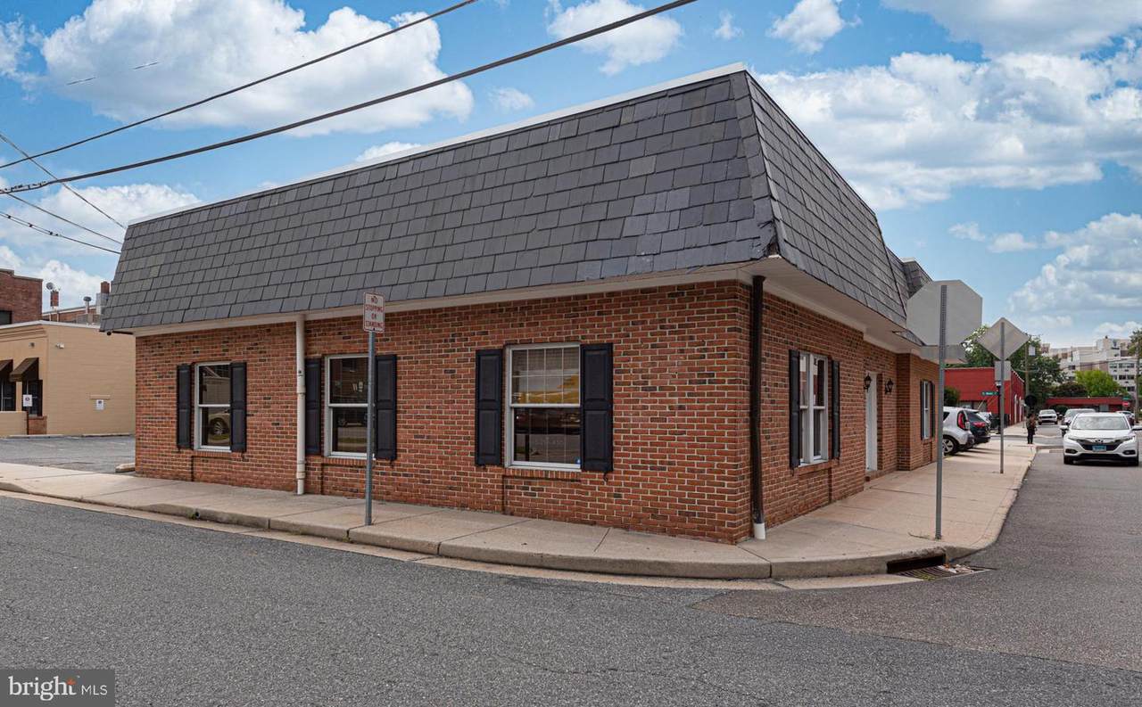 107 Baptist Street - Photo 1