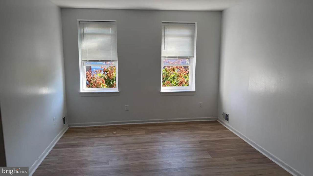 https://bt-photos.global.ssl.fastly.net/brightmls/1280_boomver_1_805327214114-2.jpg
