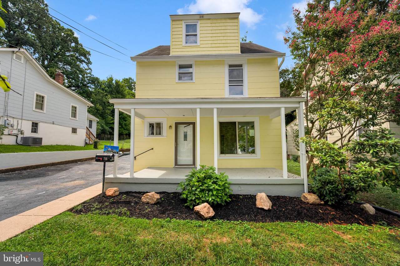 710 Silver Spring Avenue - Photo 1