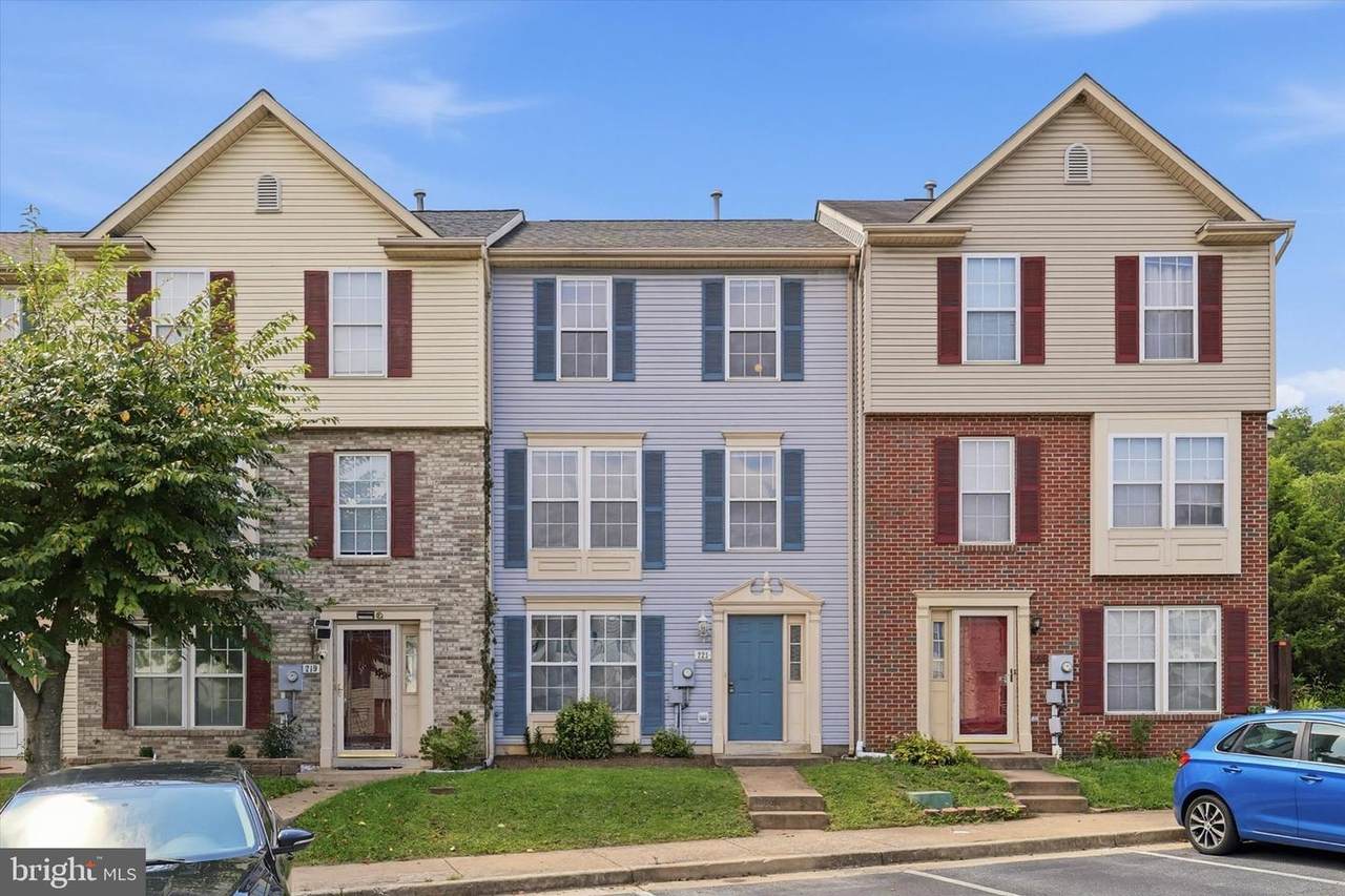 221 Moser Circle - Photo 1