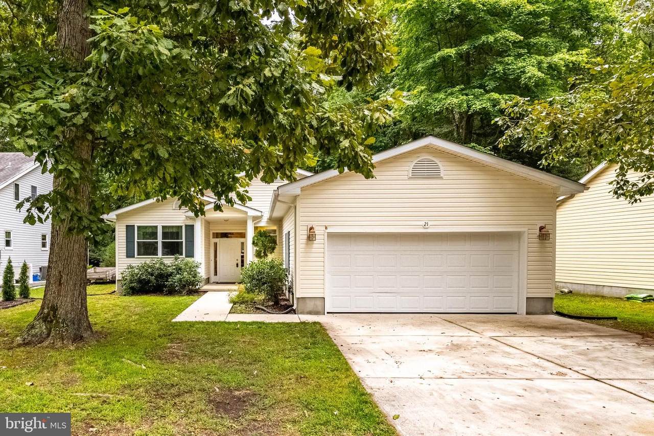 21 Castle Drive - Photo 1
