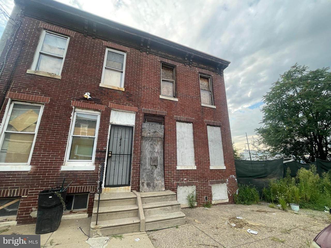 1607 Filmore Street - Photo 1