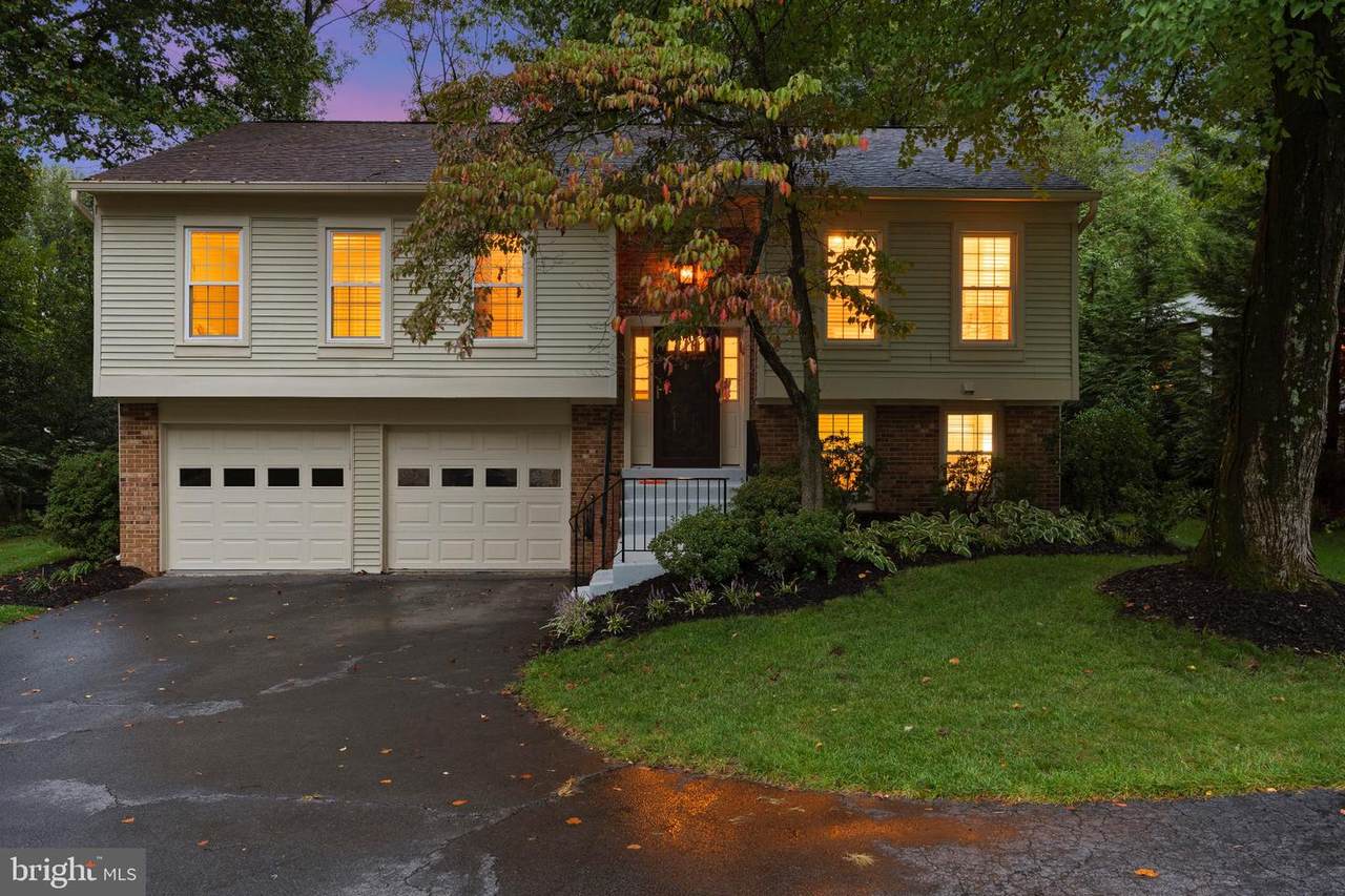 6101 Dory Landing Court - Photo 1
