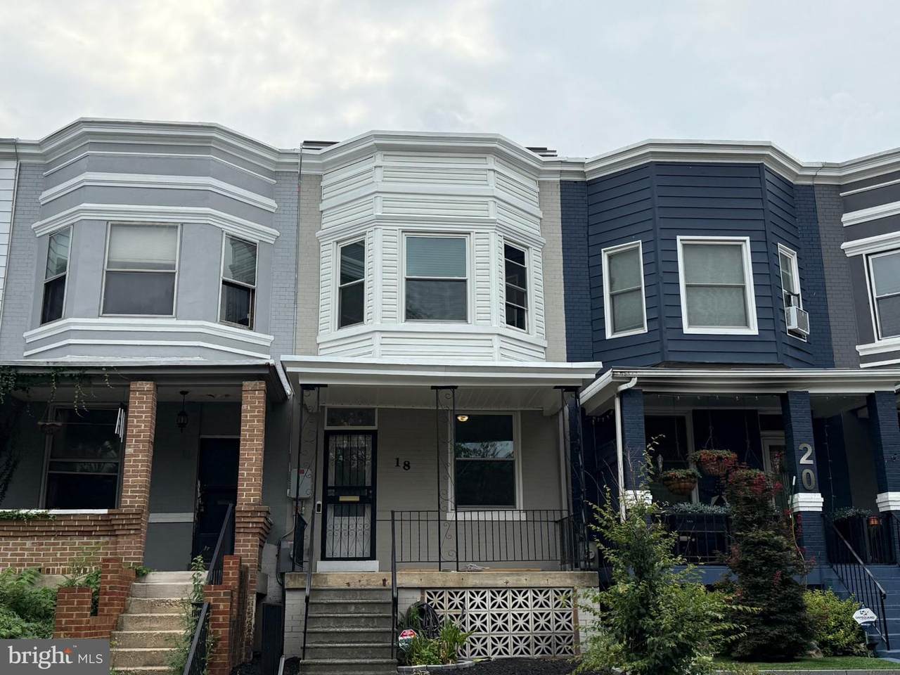 18 16TH Street - Photo 1
