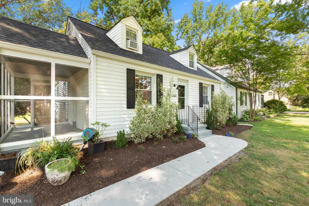 6416 13TH Street - Photo 1