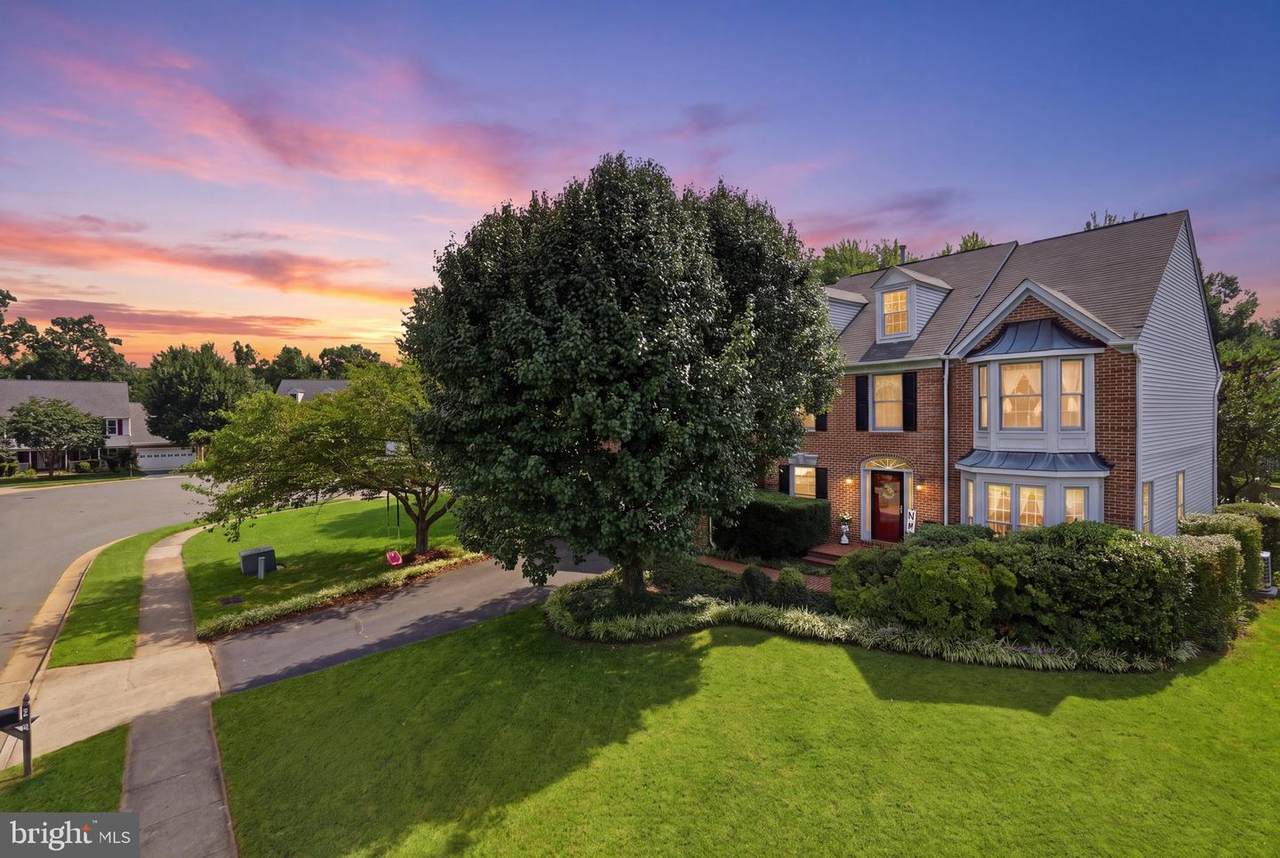 808 Autumn Breeze Court - Photo 1