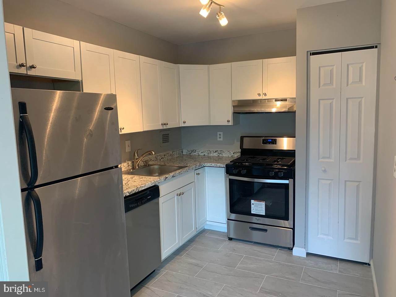 6141 Leesburg Pike - Photo 1