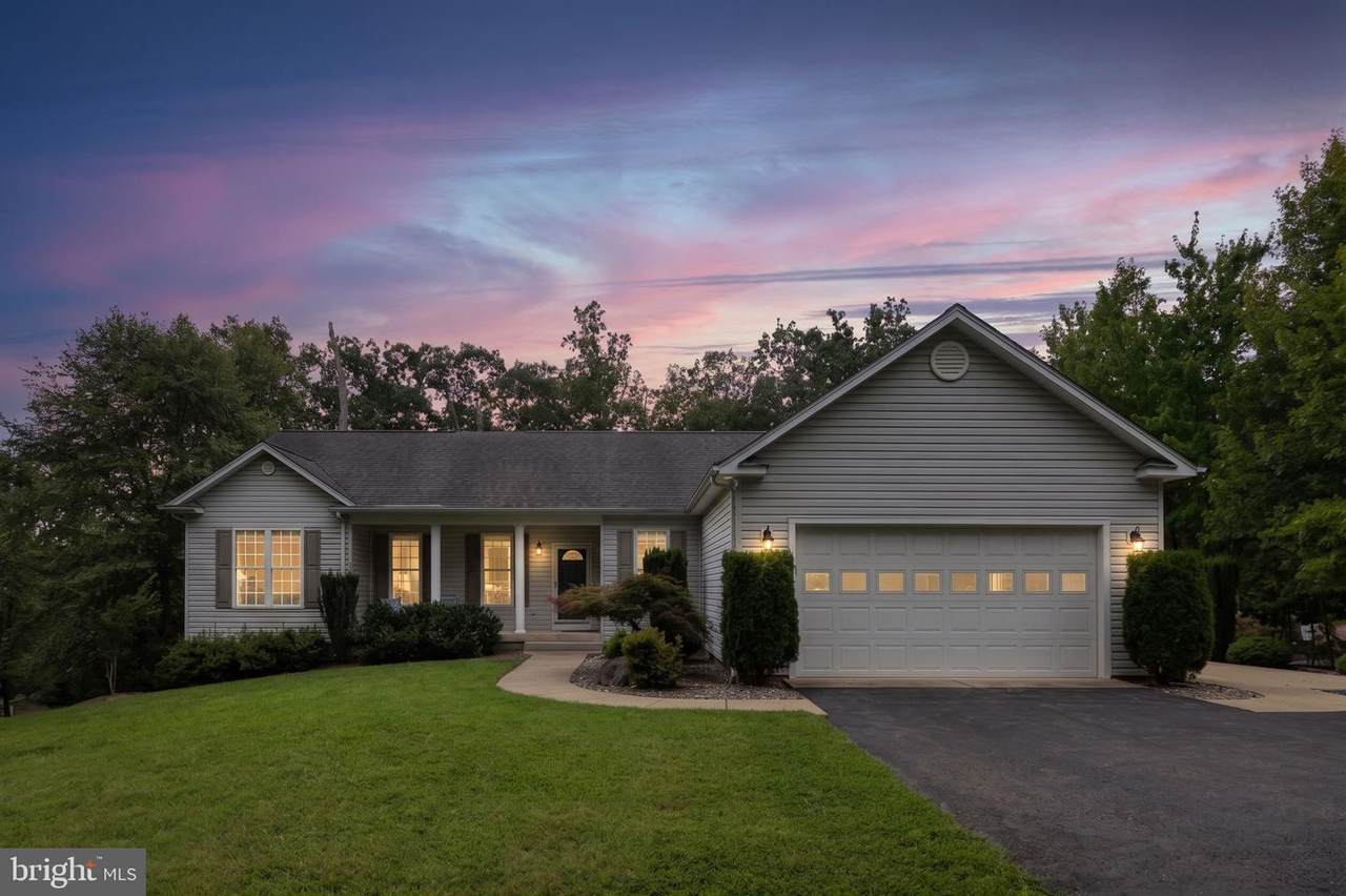 5502 Wyndemere Circle - Photo 1