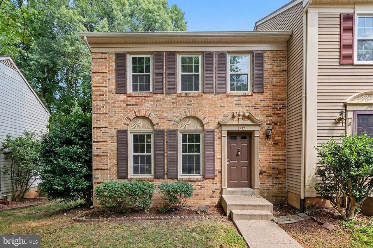 5727 Oakshore Court - Photo 1