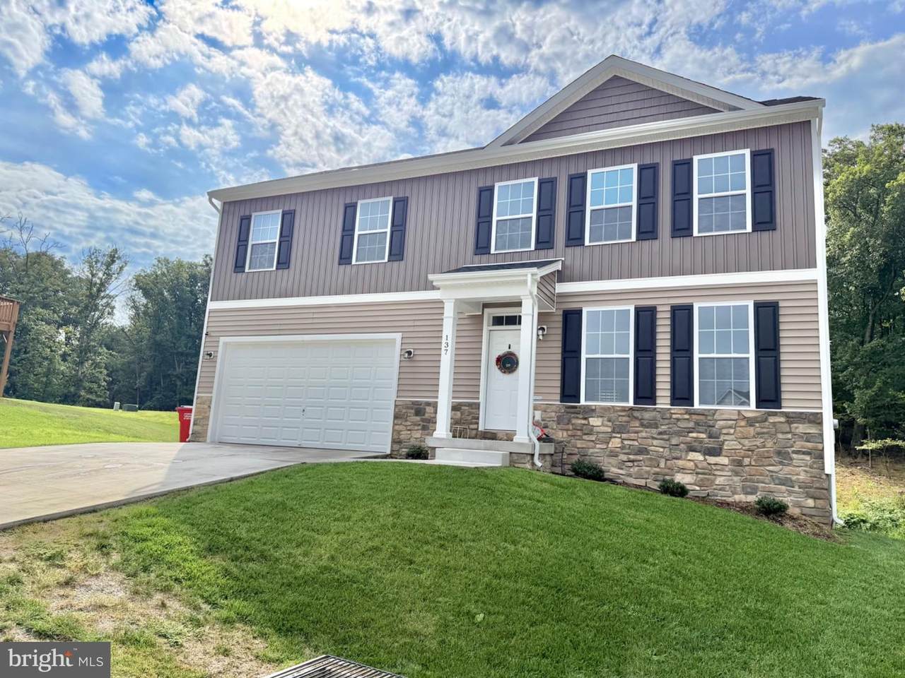 137 Thyme Way - Photo 1