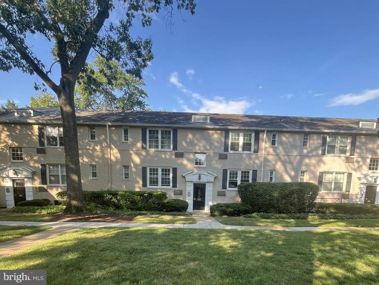 212 George Mason Drive - Photo 1