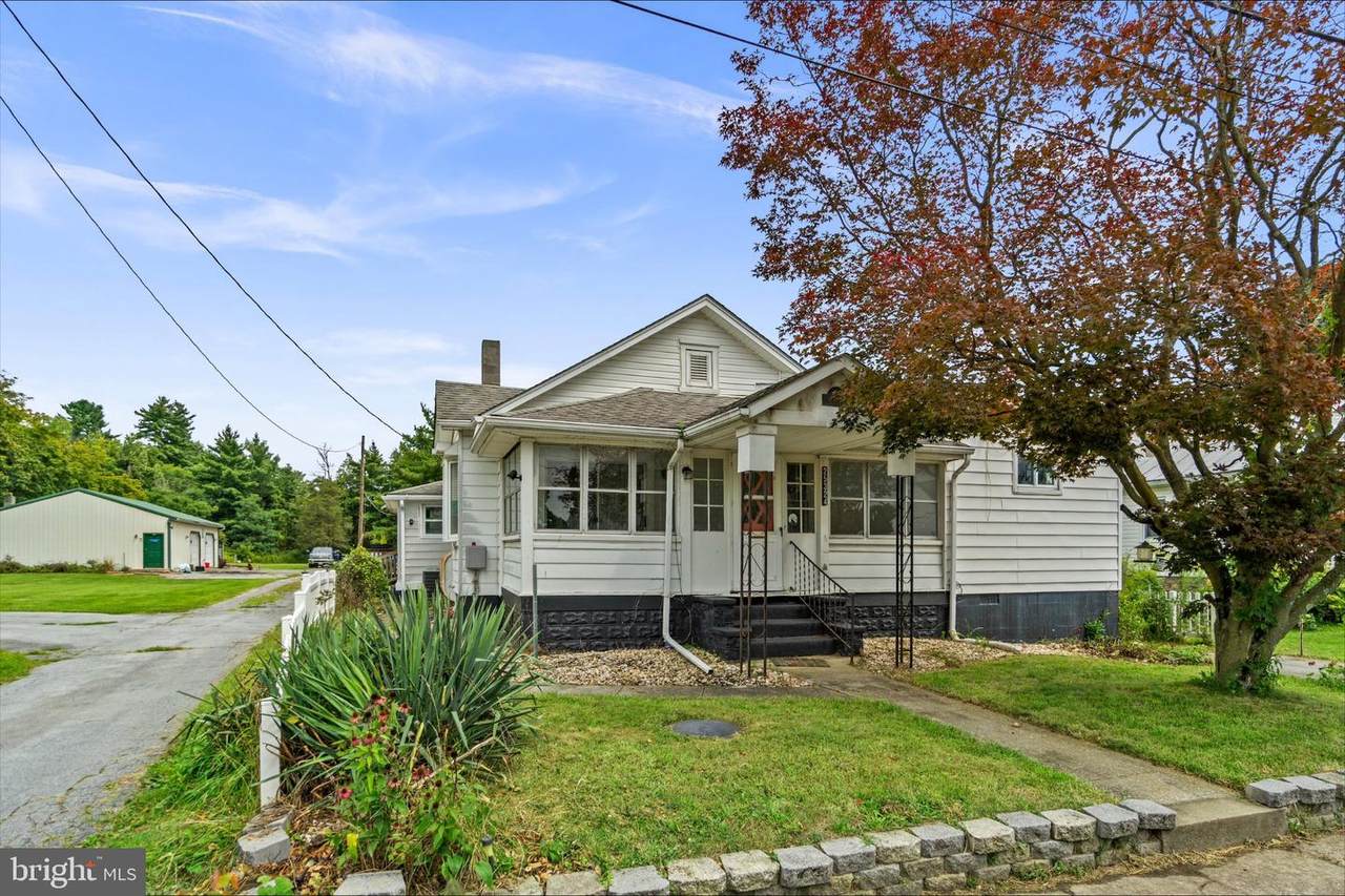 25324 Highfield Road - Photo 1