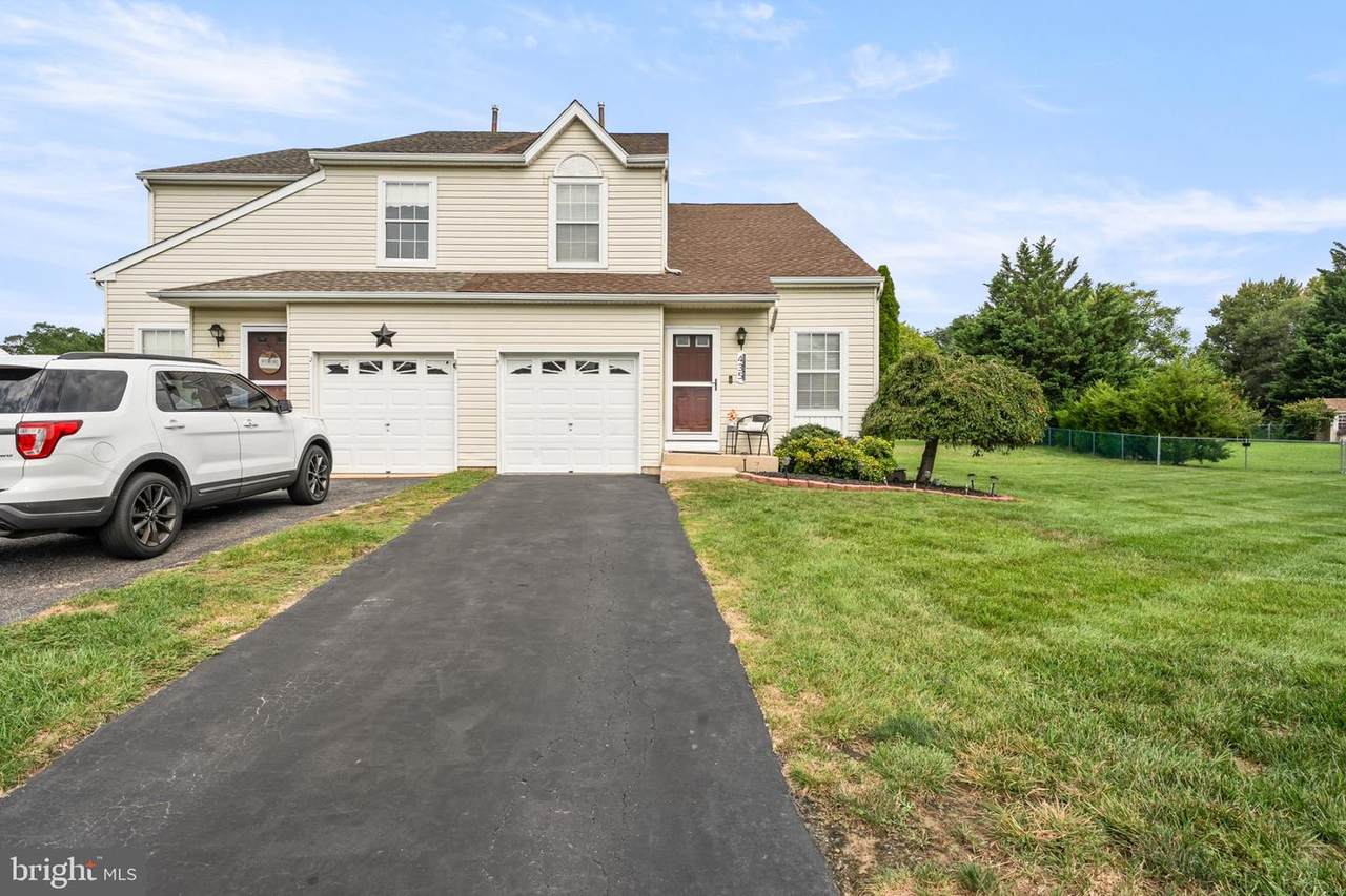 435 Longfellow Drive - Photo 1