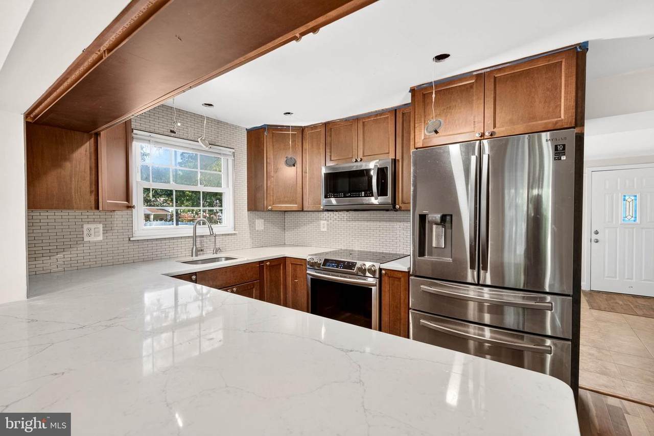 266 Chalet Circle - Photo 1