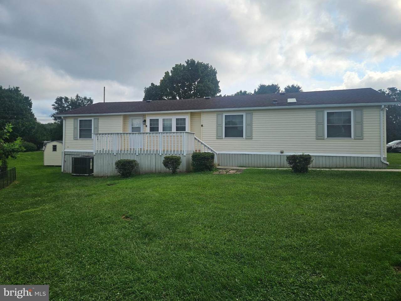 112 Trails End Court - Photo 1