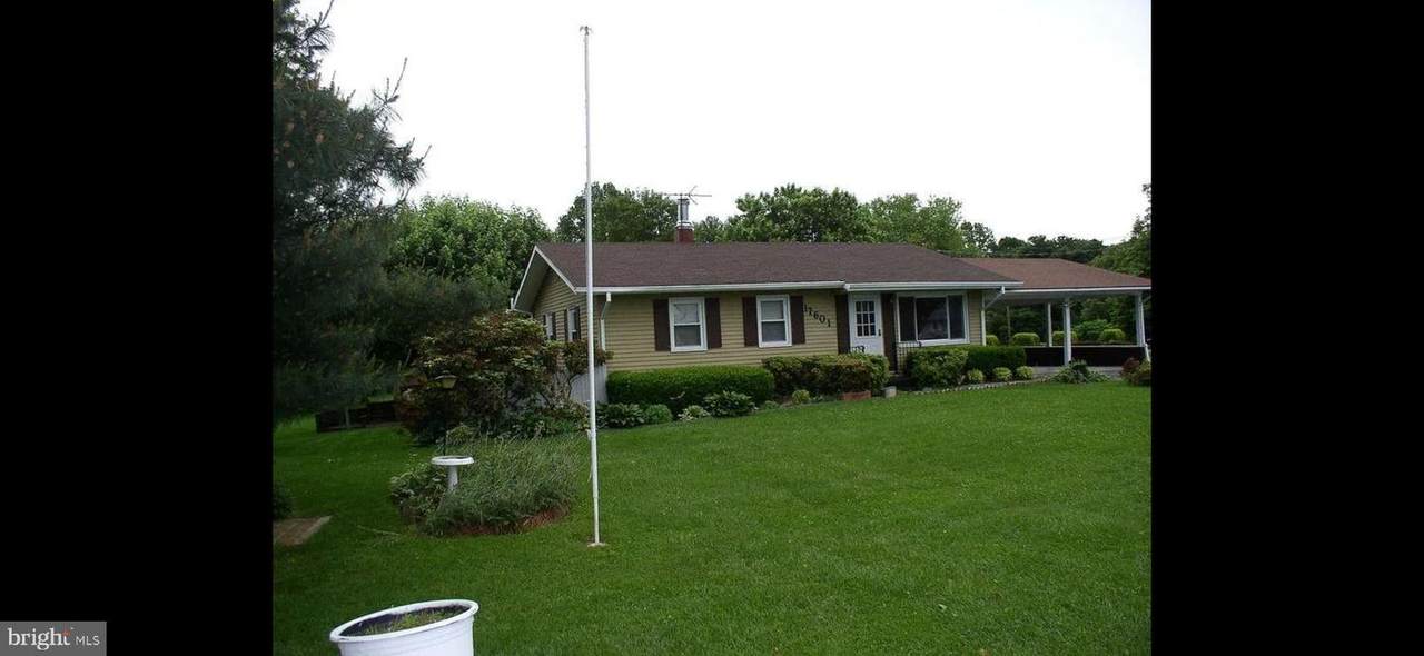 17601 Burdette - Photo 1