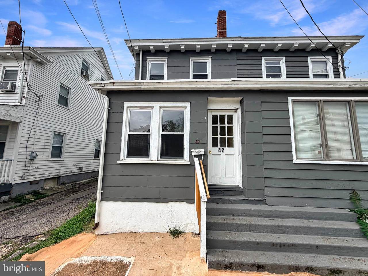 42 Myrtle Street - Photo 1