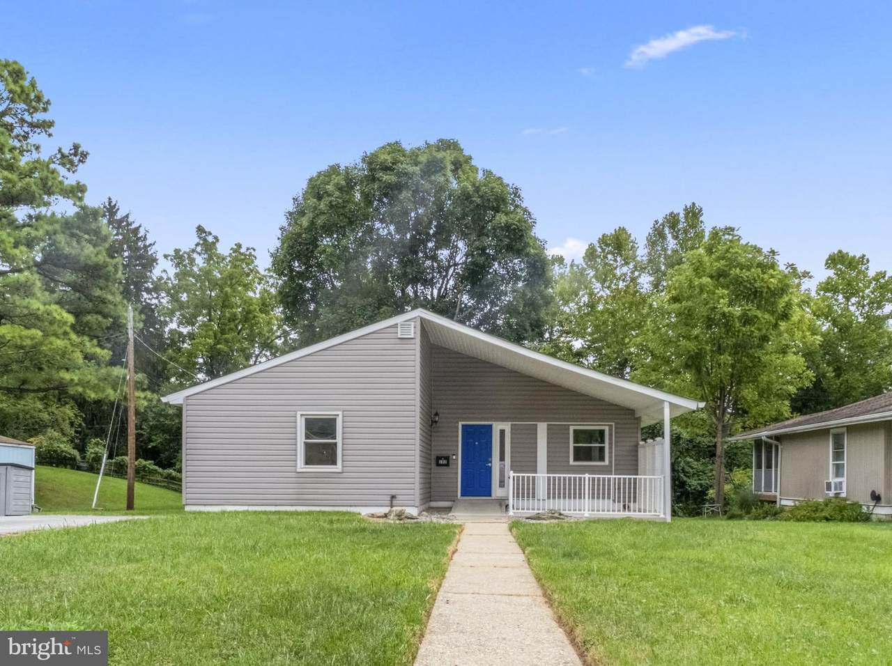 102 Greenmeadow Drive - Photo 1