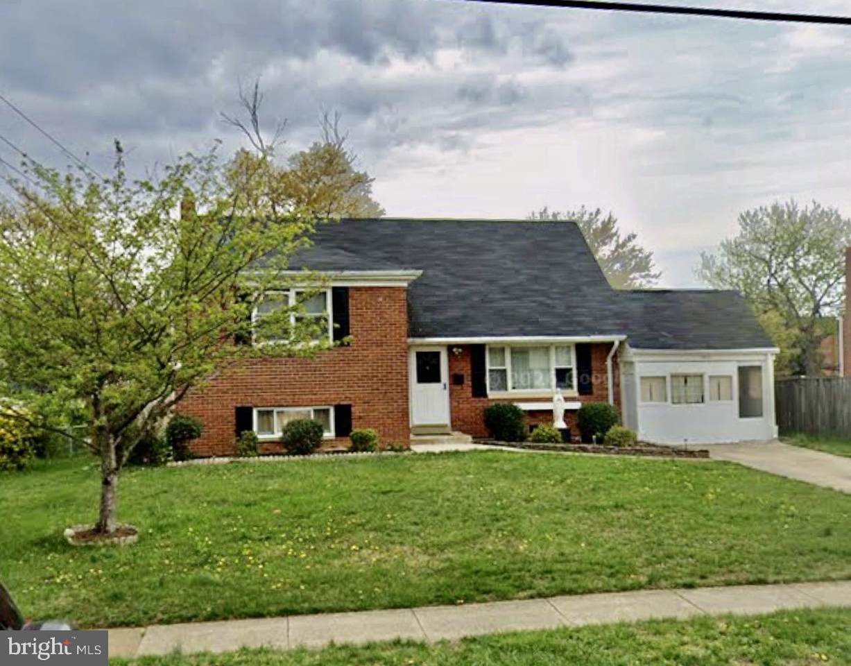 5818 Channing Road - Photo 1
