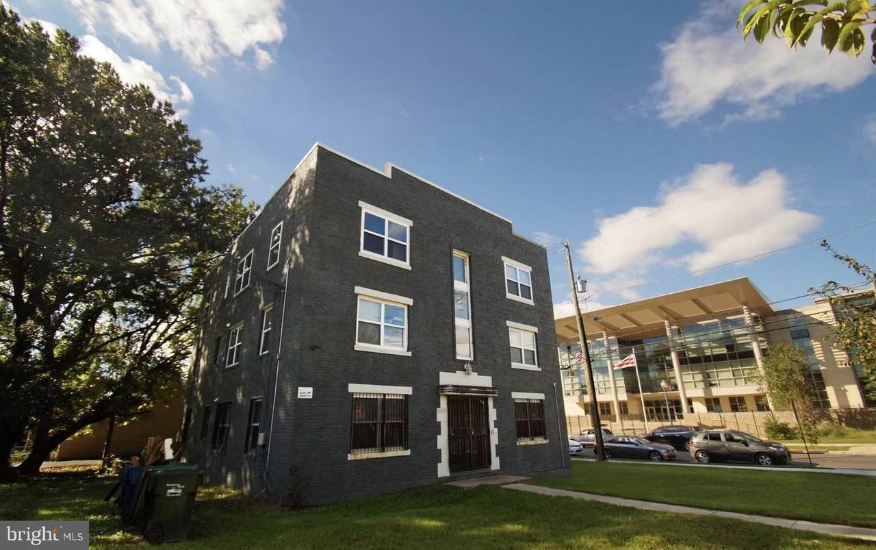 5501 Foote Street - Photo 1