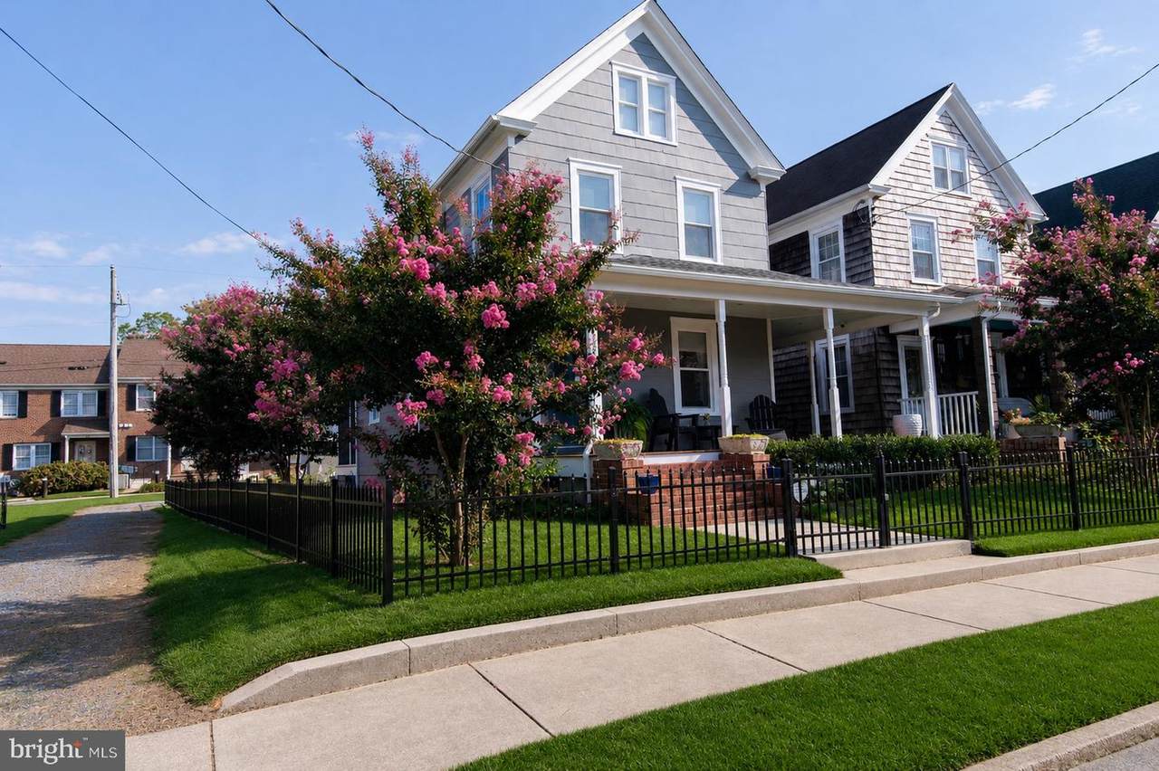 102 Vue De Leau Street - Photo 1