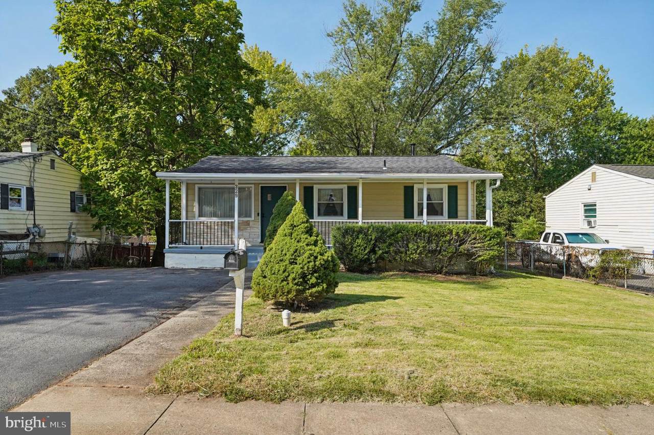229 Cabbel Drive - Photo 1