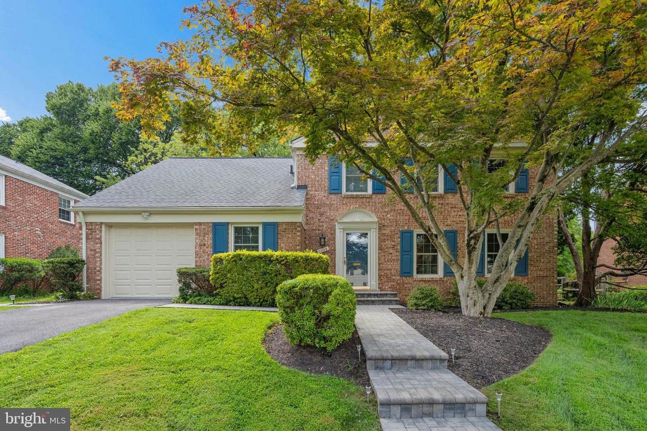 1104 Fallsmead Way - Photo 1
