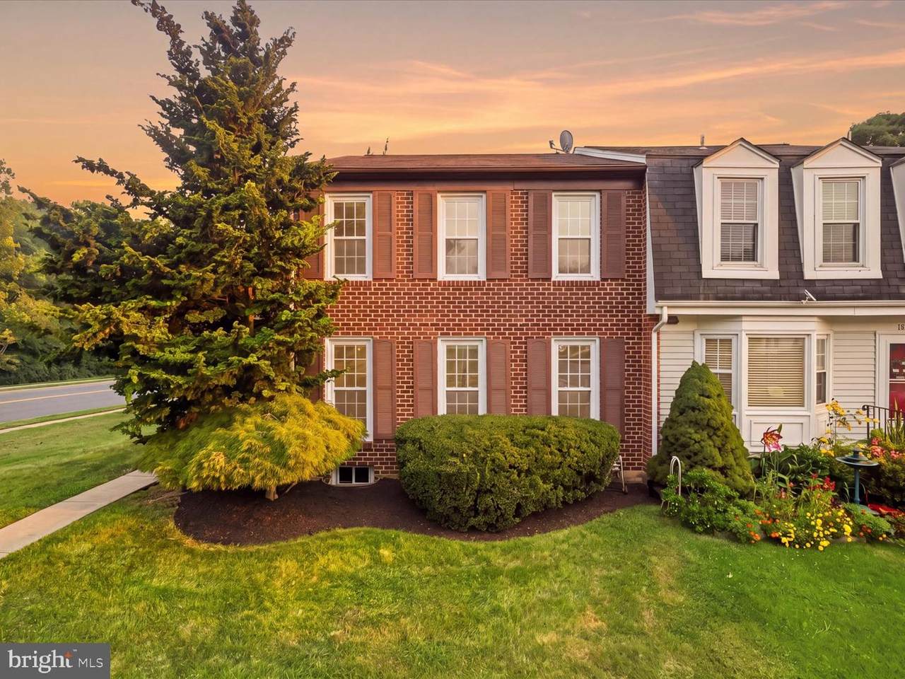 12156 Winona Drive - Photo 1