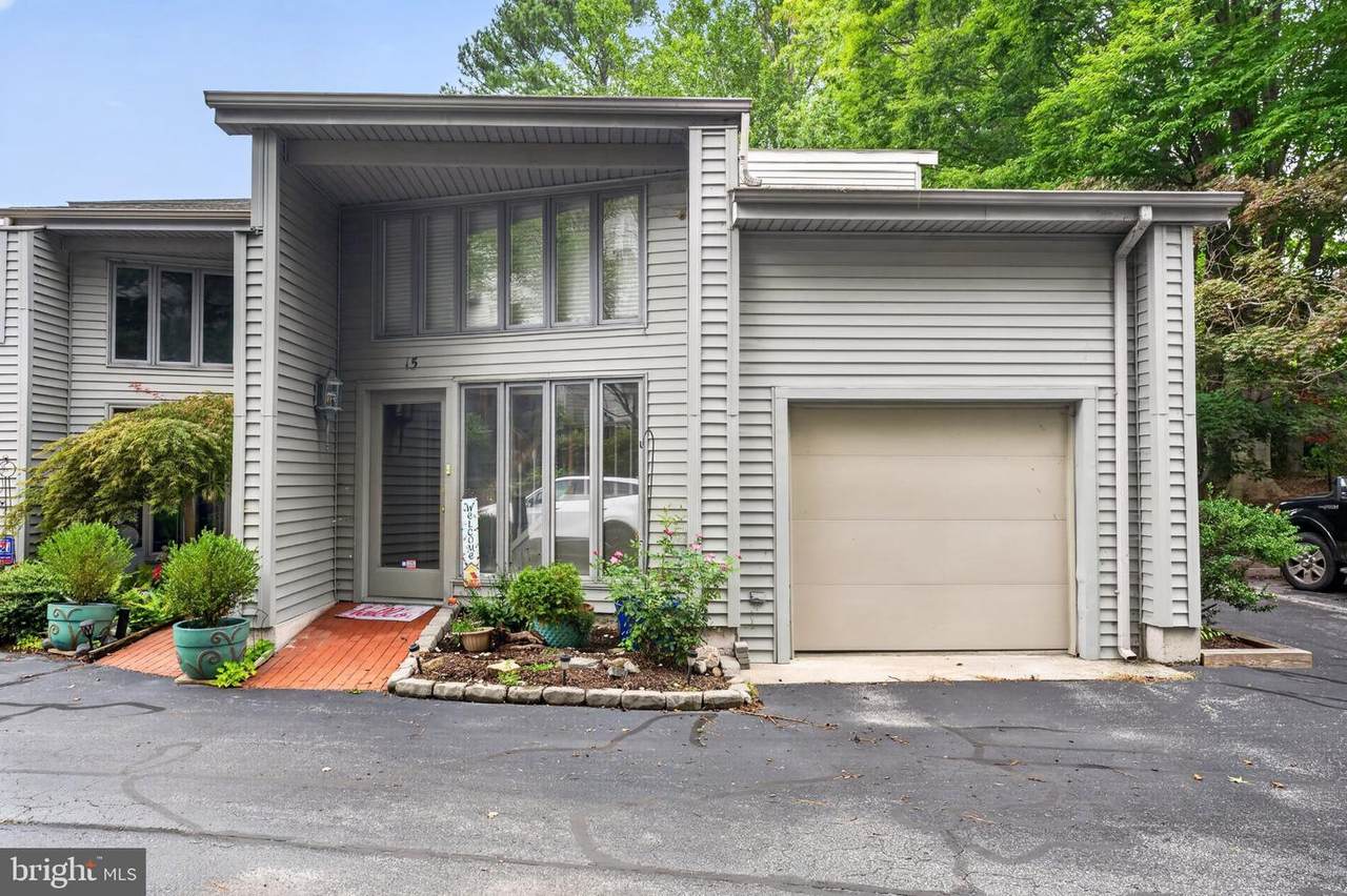 225 Canal Park Drive - Photo 1