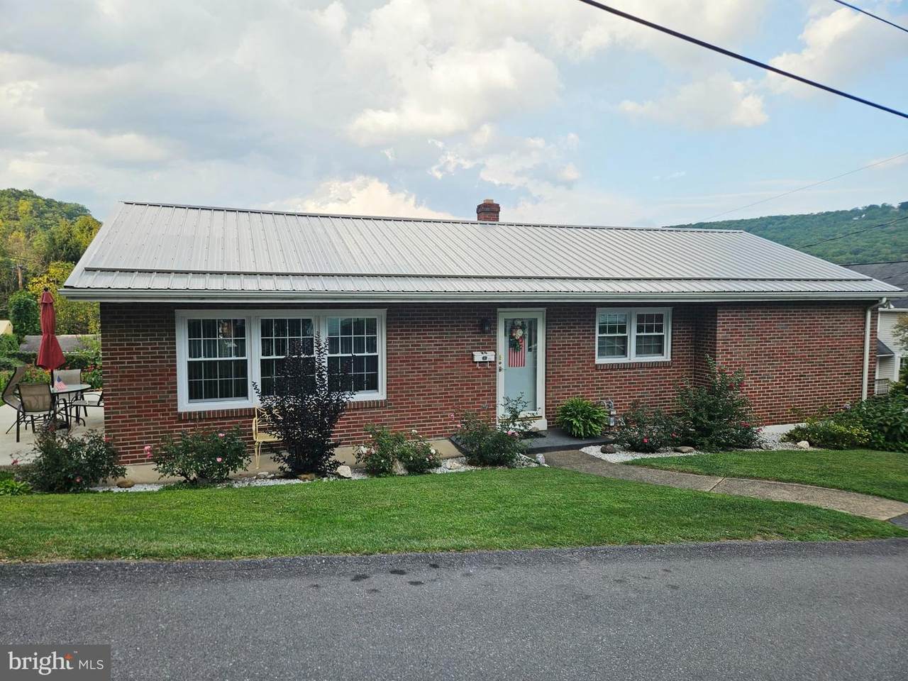 25 Ren Roy Drive - Photo 1