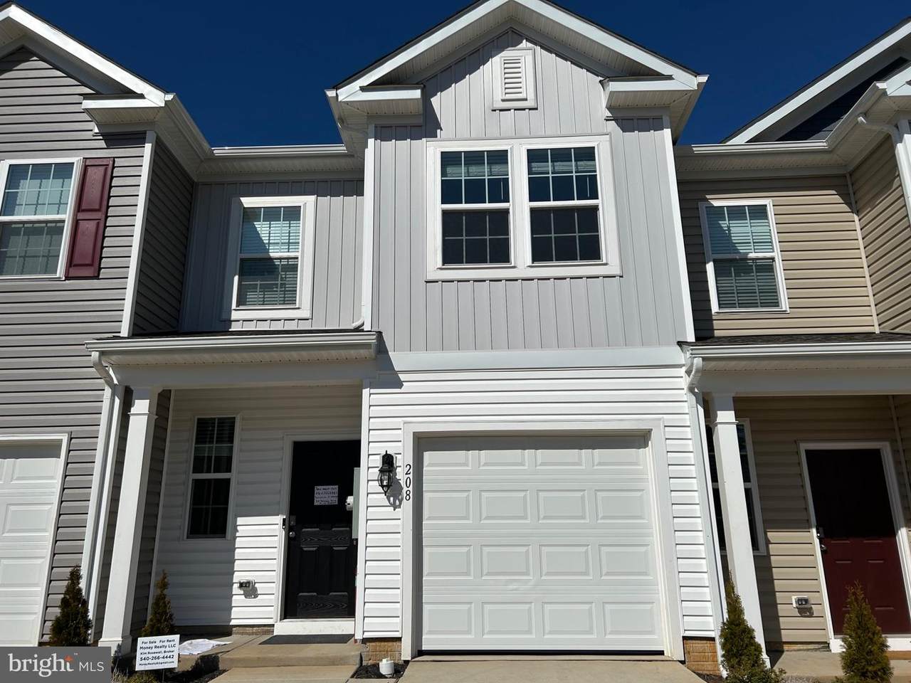 135 Rae Court - Photo 1