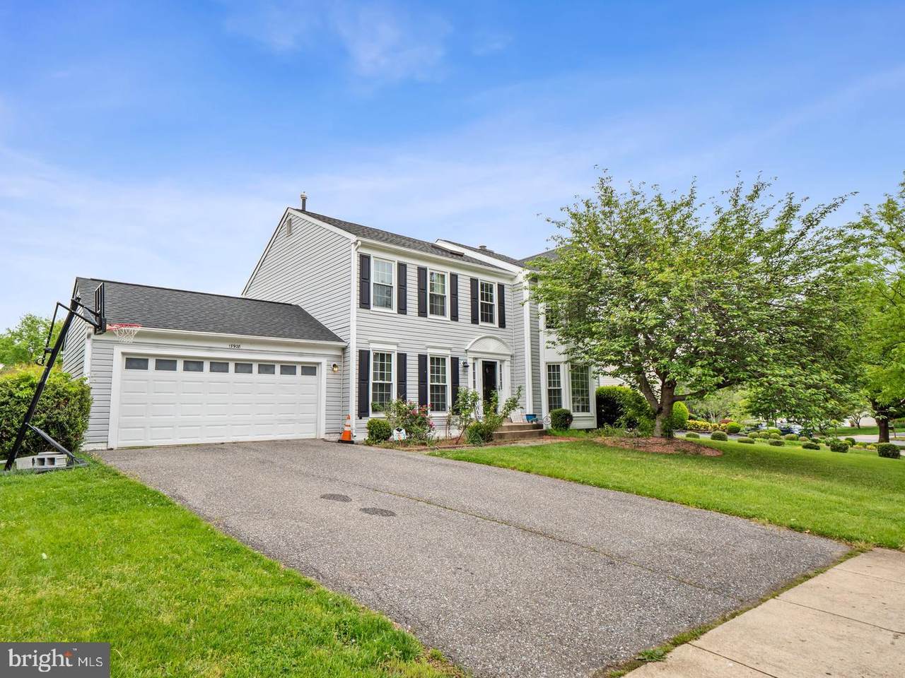13908 Amberly Court - Photo 1