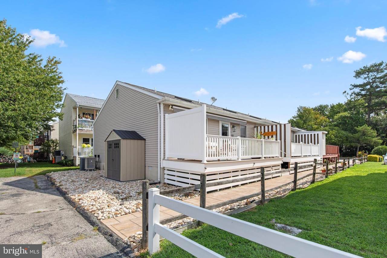 14305 Lighthouse Avenue - Photo 1