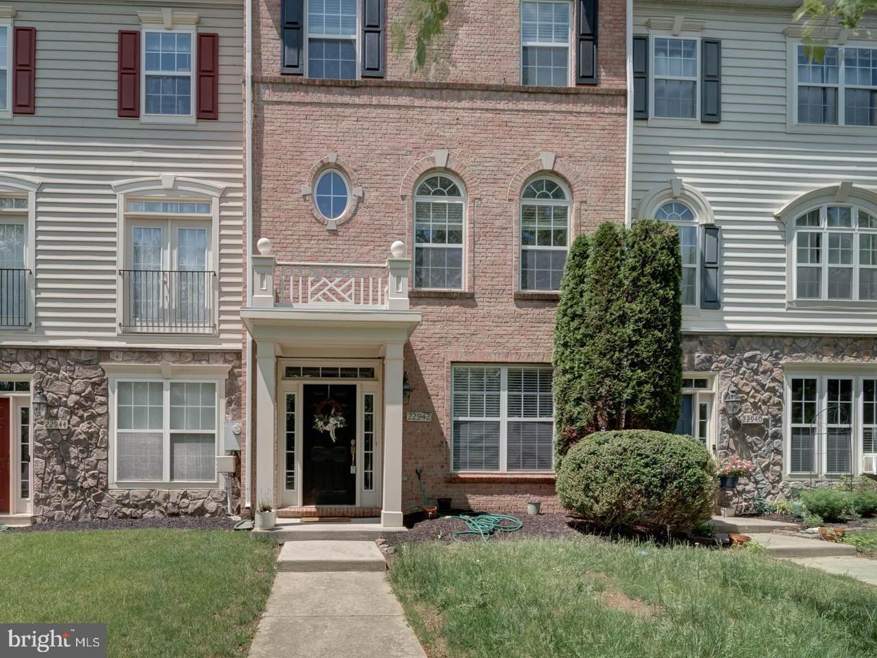 22942 Rose Quartz Square - Photo 1