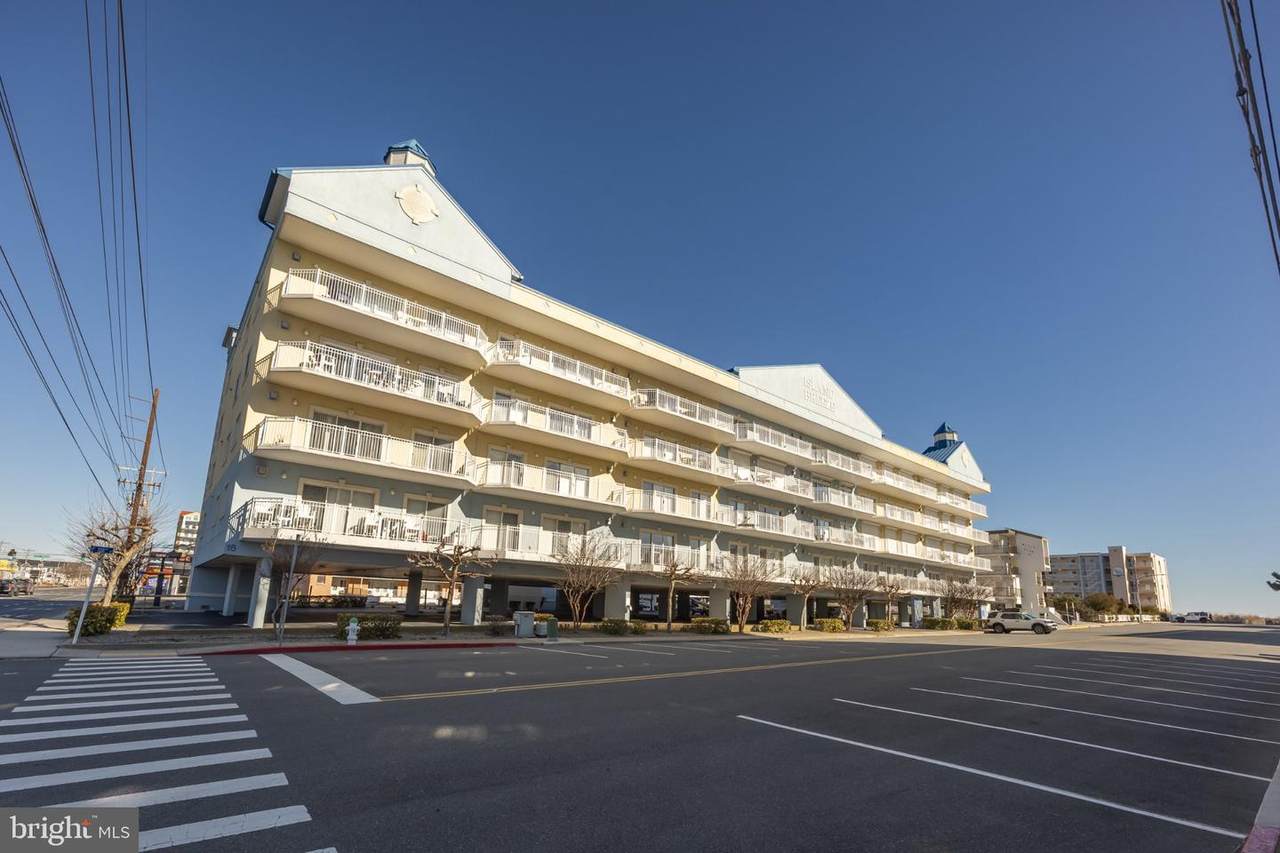 16 138TH Street - Photo 1