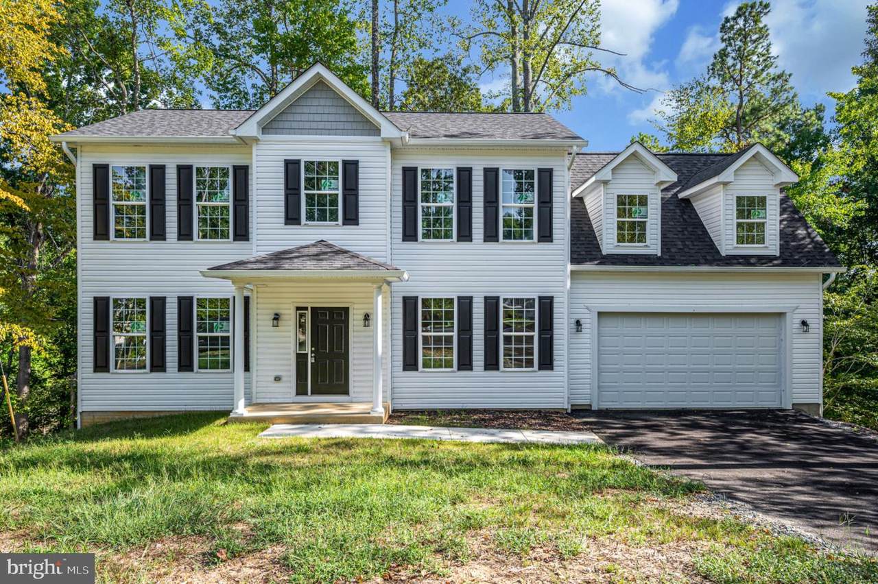 6078 Hamlin Circle - Photo 1
