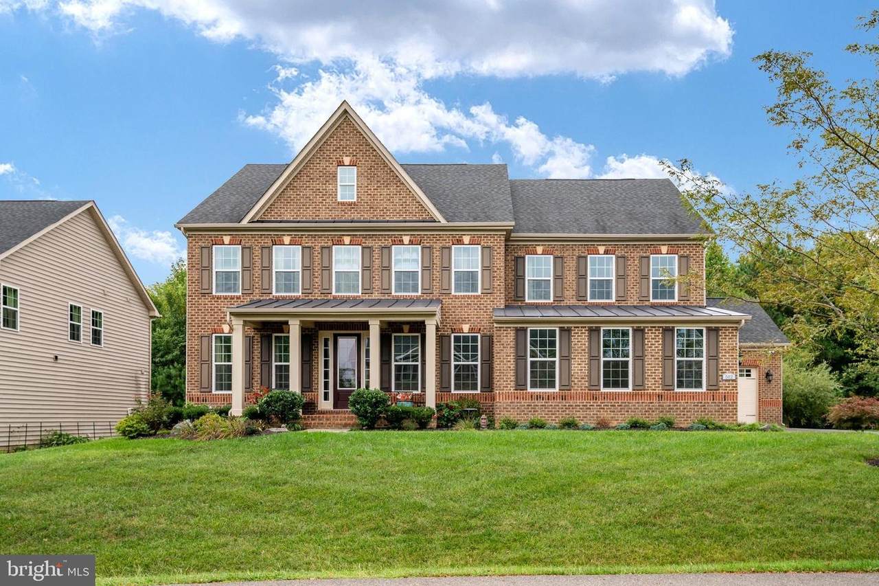 512 Cranston Avenue - Photo 1