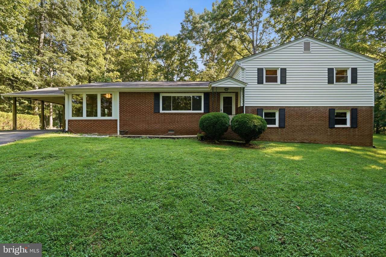 7205 Signal Hill Road - Photo 1