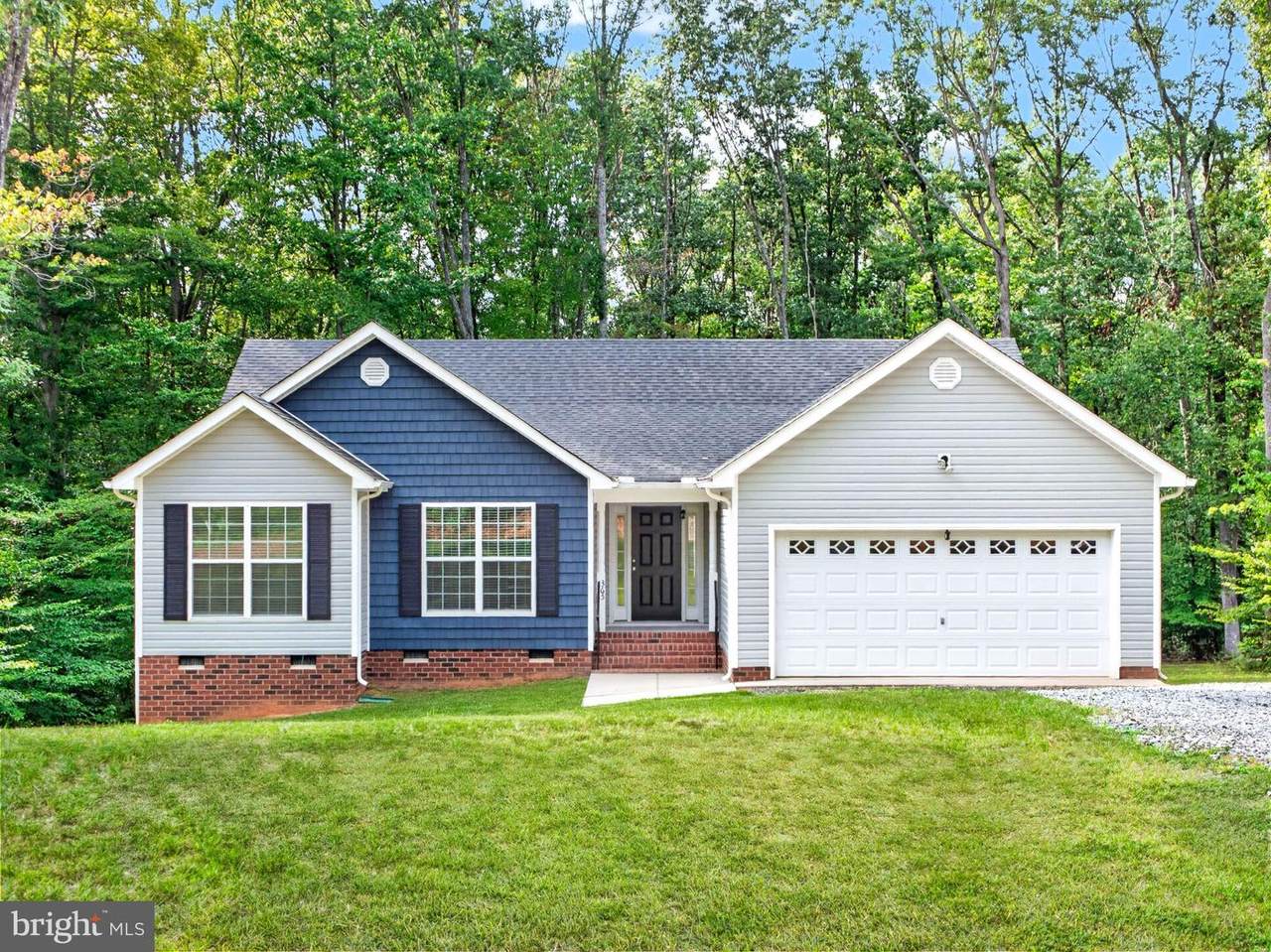 365 Richardson Drive - Photo 1