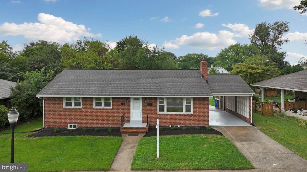 615 Taney Avenue - Photo 1