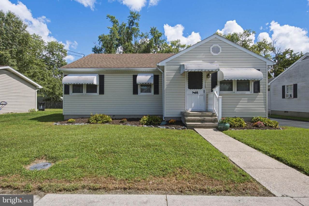104 University Avenue - Photo 1