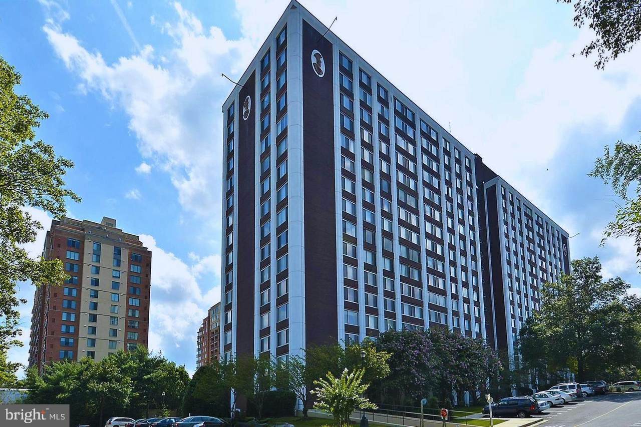 11801 Rockville Pike - Photo 1