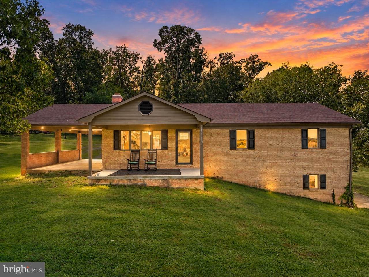 981 Leaksville - Photo 1