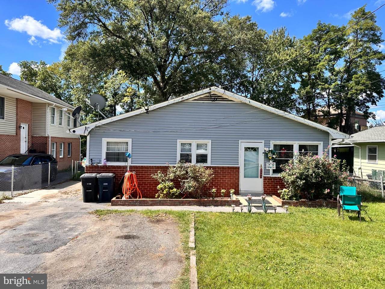 11424 Edmonston Road - Photo 1