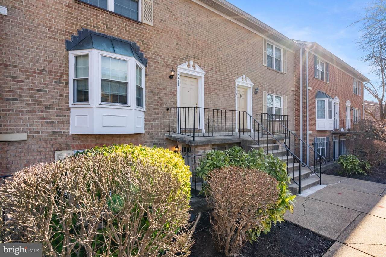 969 Rolfe Street - Photo 1