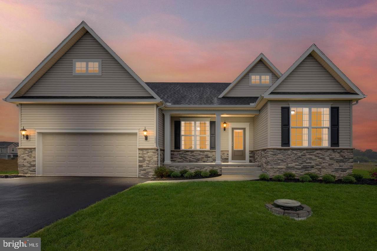 1525 Falcon Lane - Photo 1