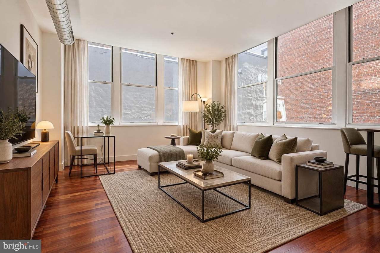 1101 Locust Street - Photo 1