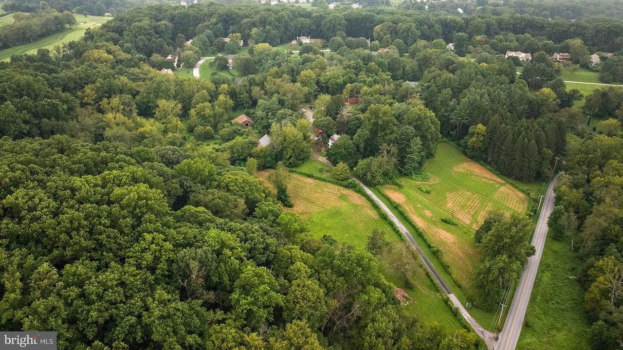217 Bucktoe Road - Photo 1